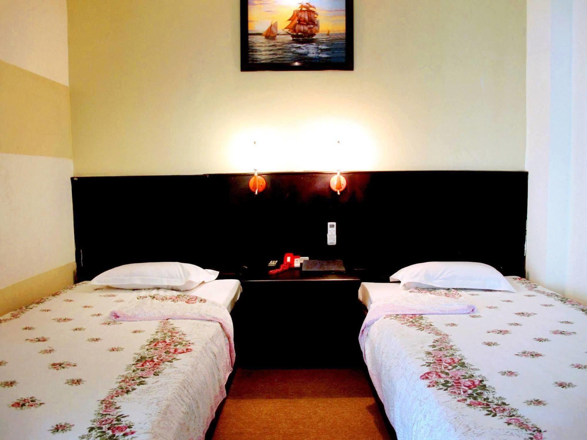 Hotel 7s Cuong Long