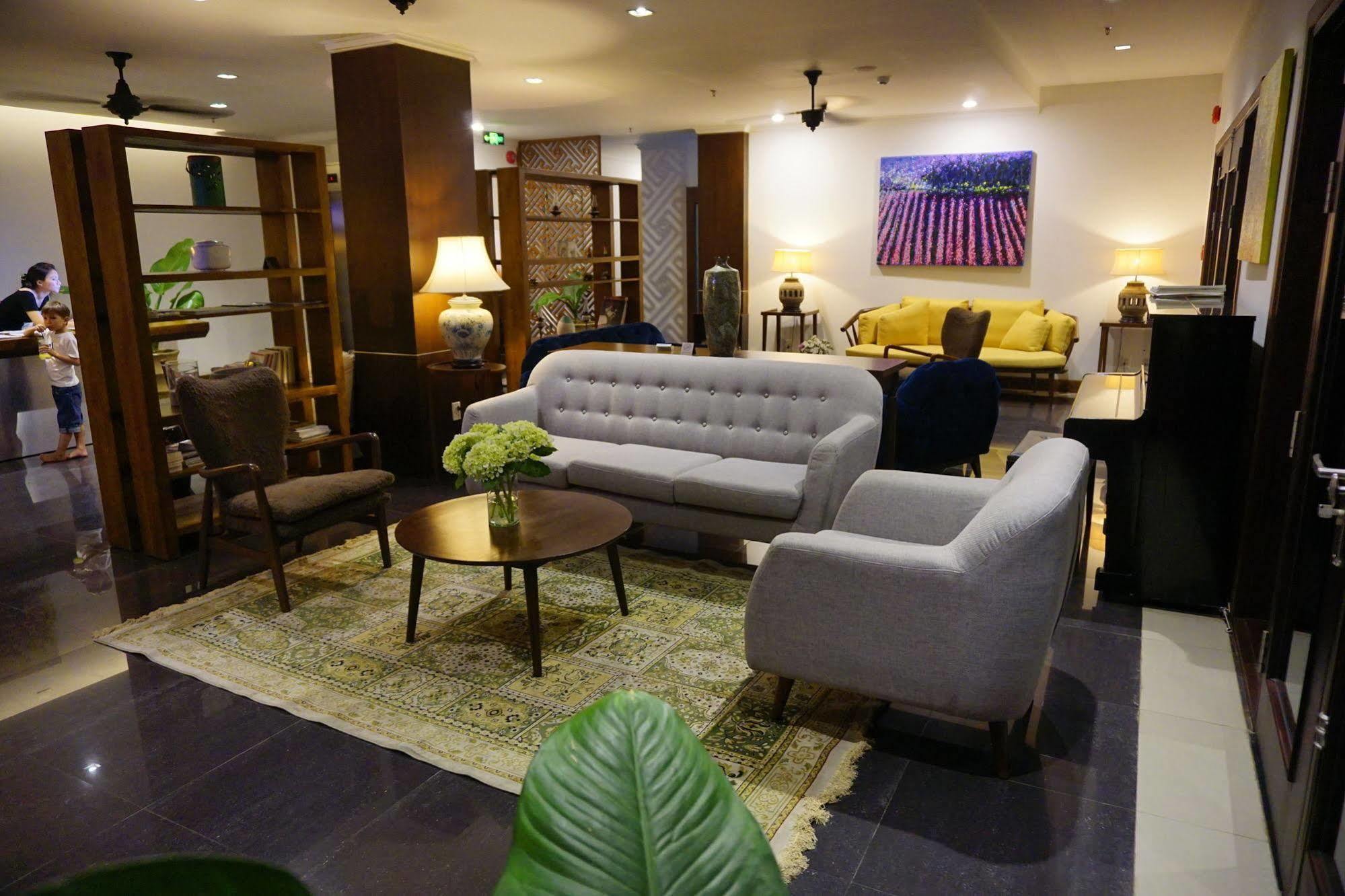 Dan Oasis And 2* Da Nang