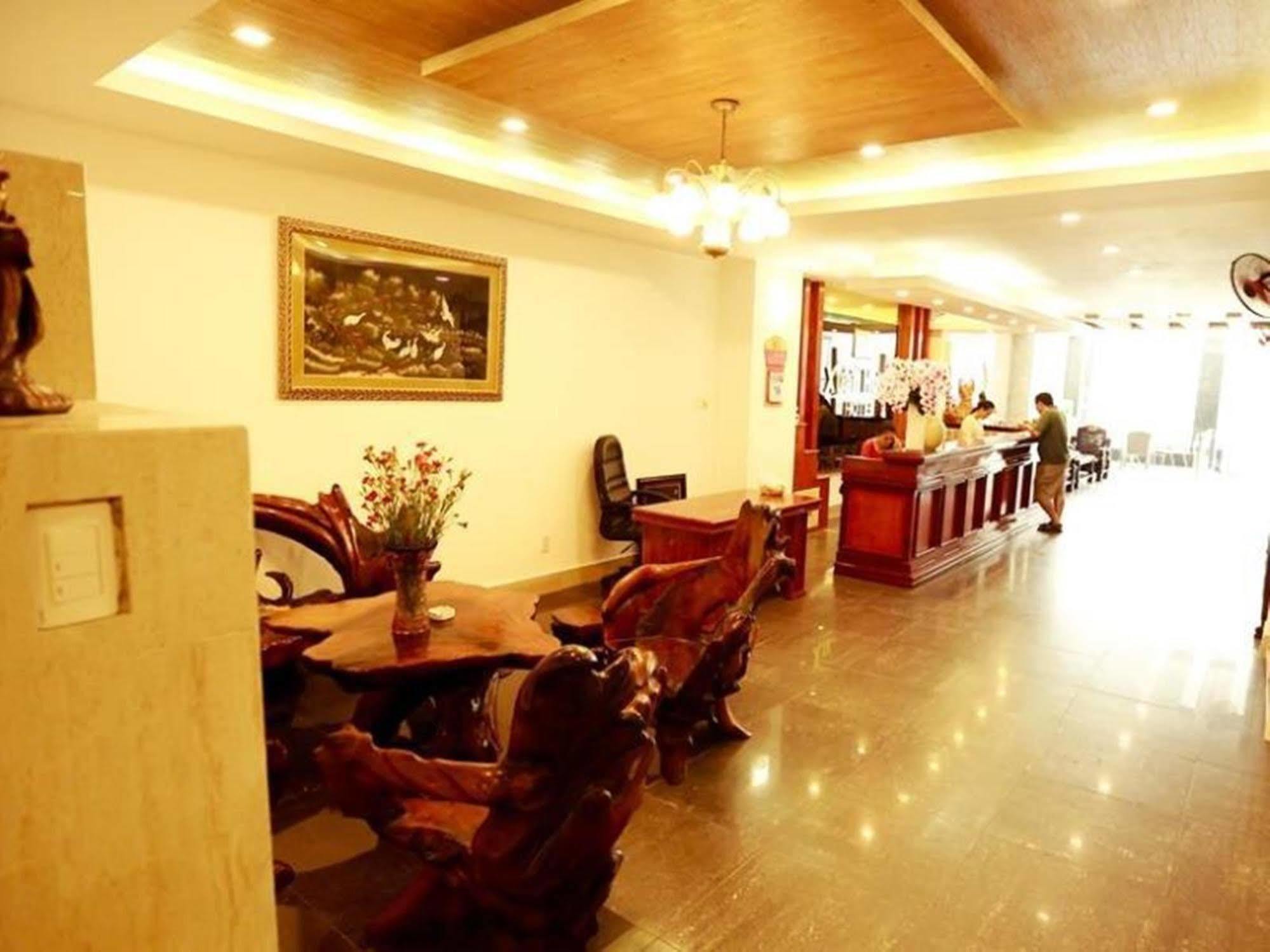 Xuan Hung Hotel 2*