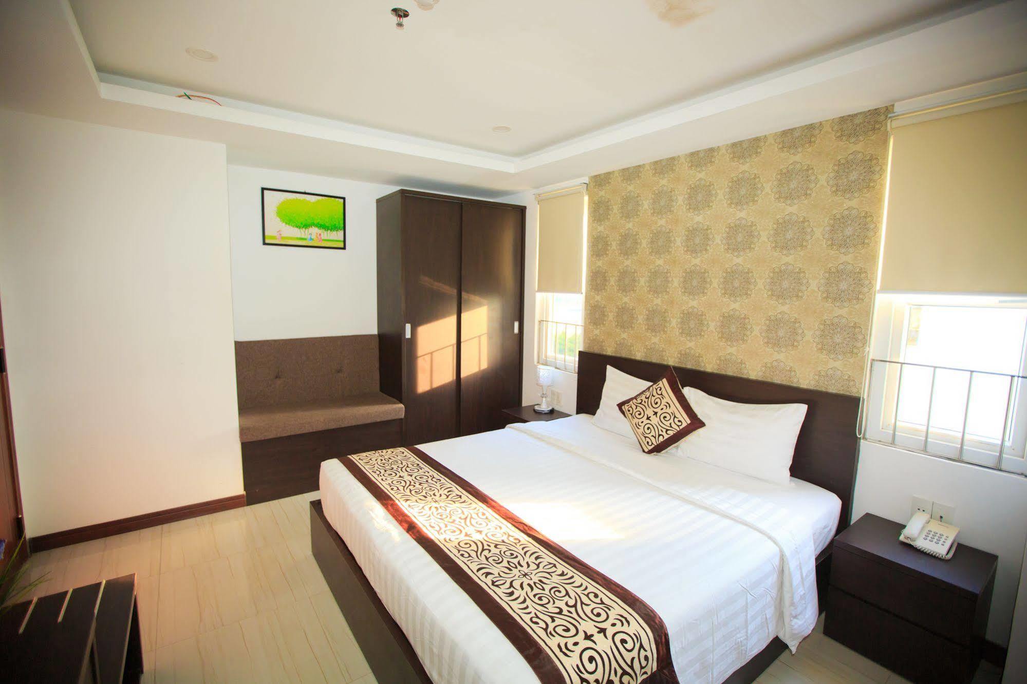Lucky Star Hotel 3*