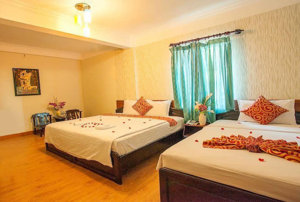Galaxy 2 Hotel 3*