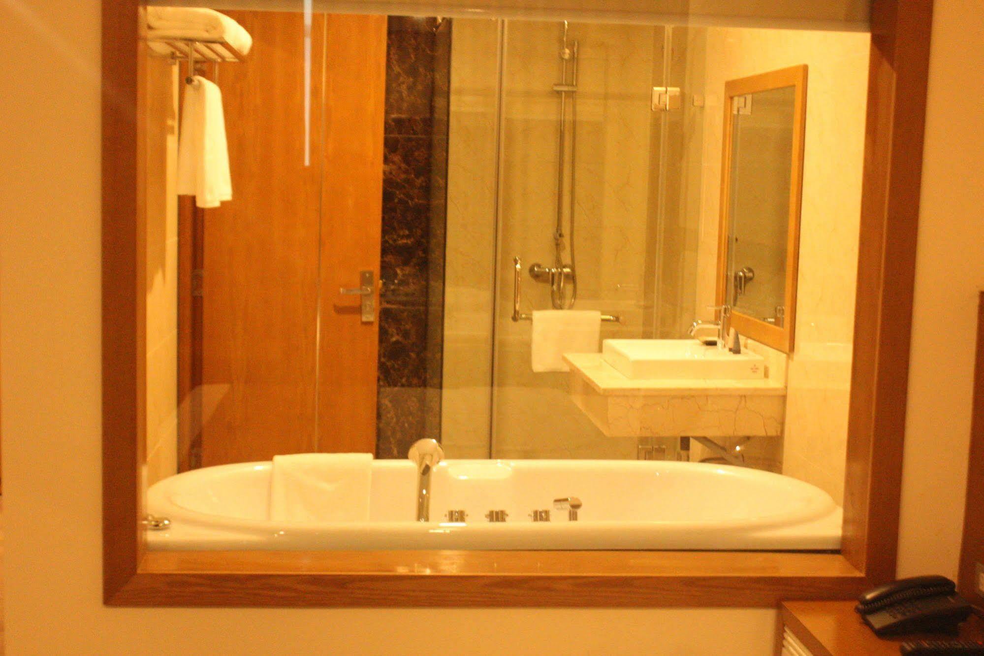 Muong Thanh Cua Dong Hotel 3*
