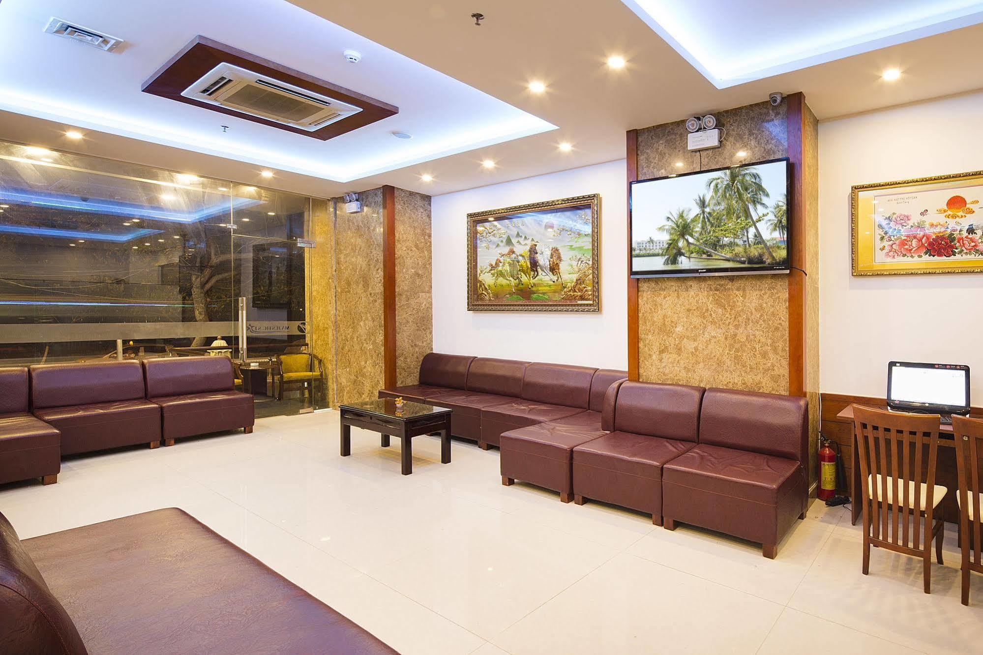 Majestic Star 3*
