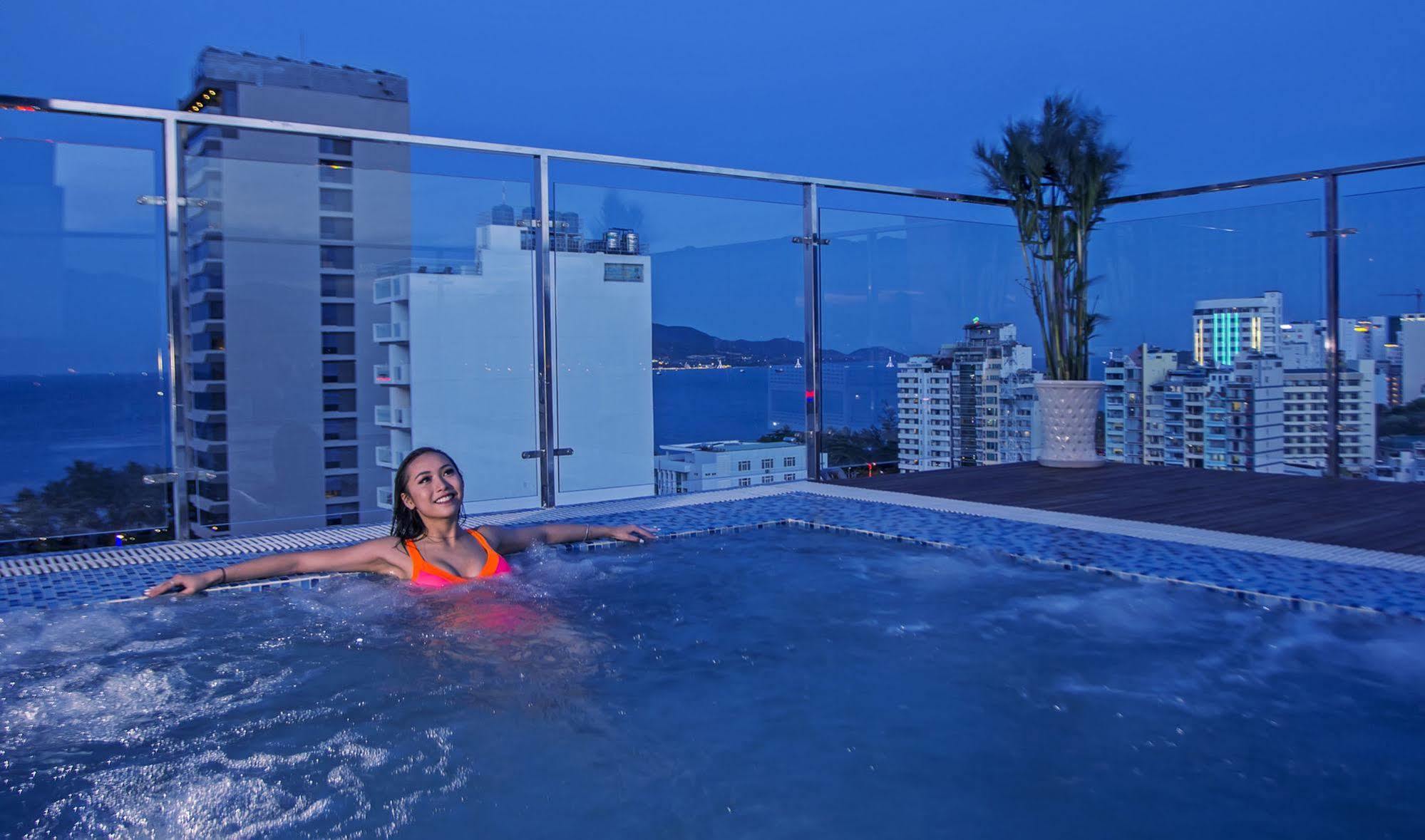 Aroma Nha Trang Boutique Hotel Hotel 4*