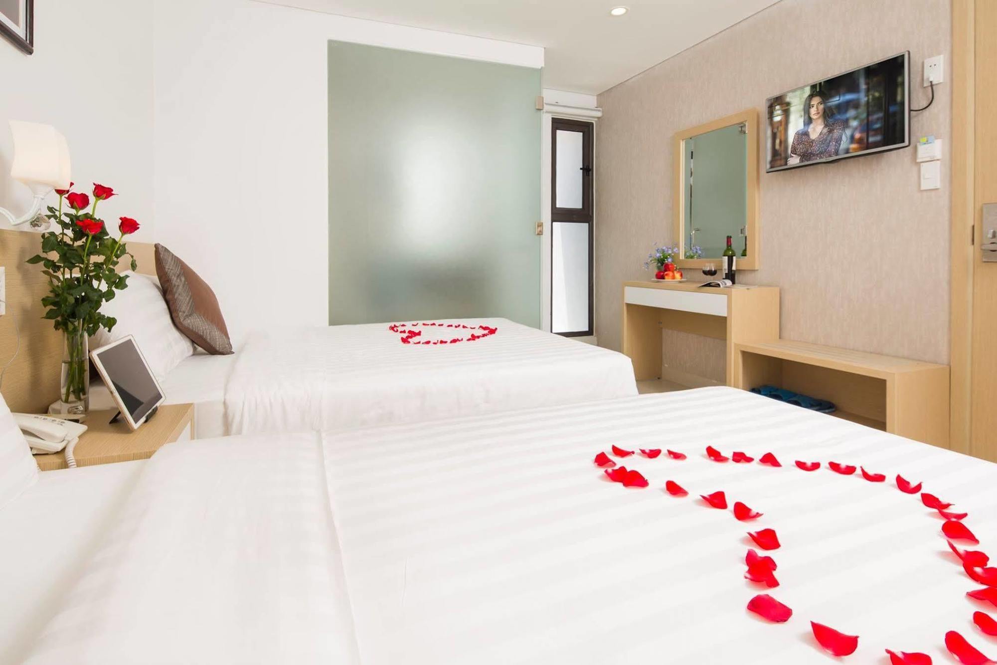Khách sạn Khách sạn Love Nha Trang 3*