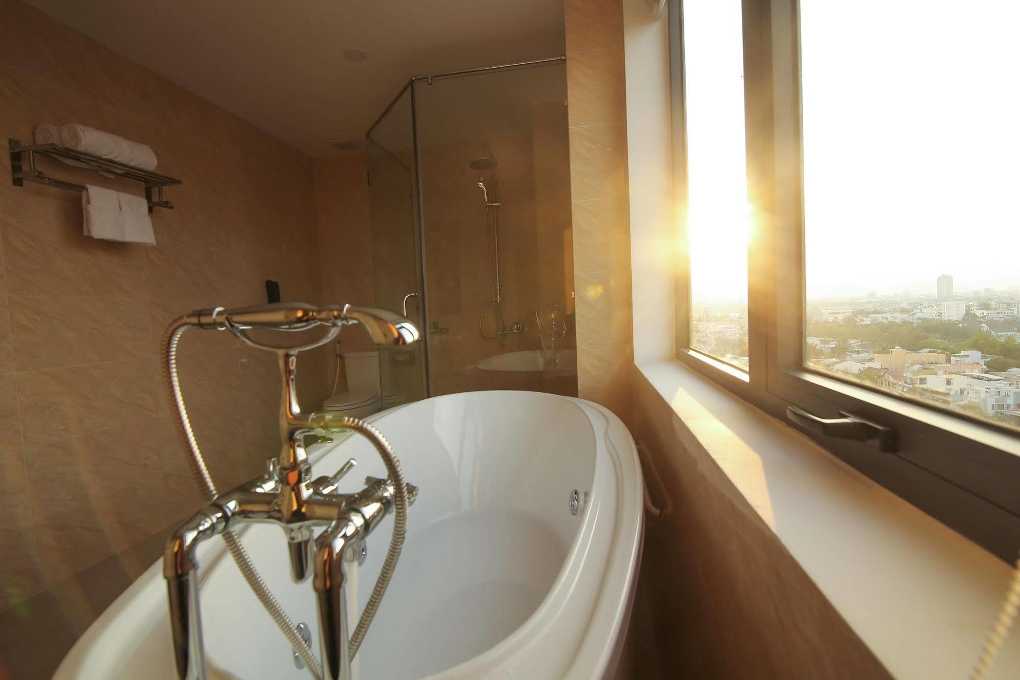 Hotel Royal Huy 3*