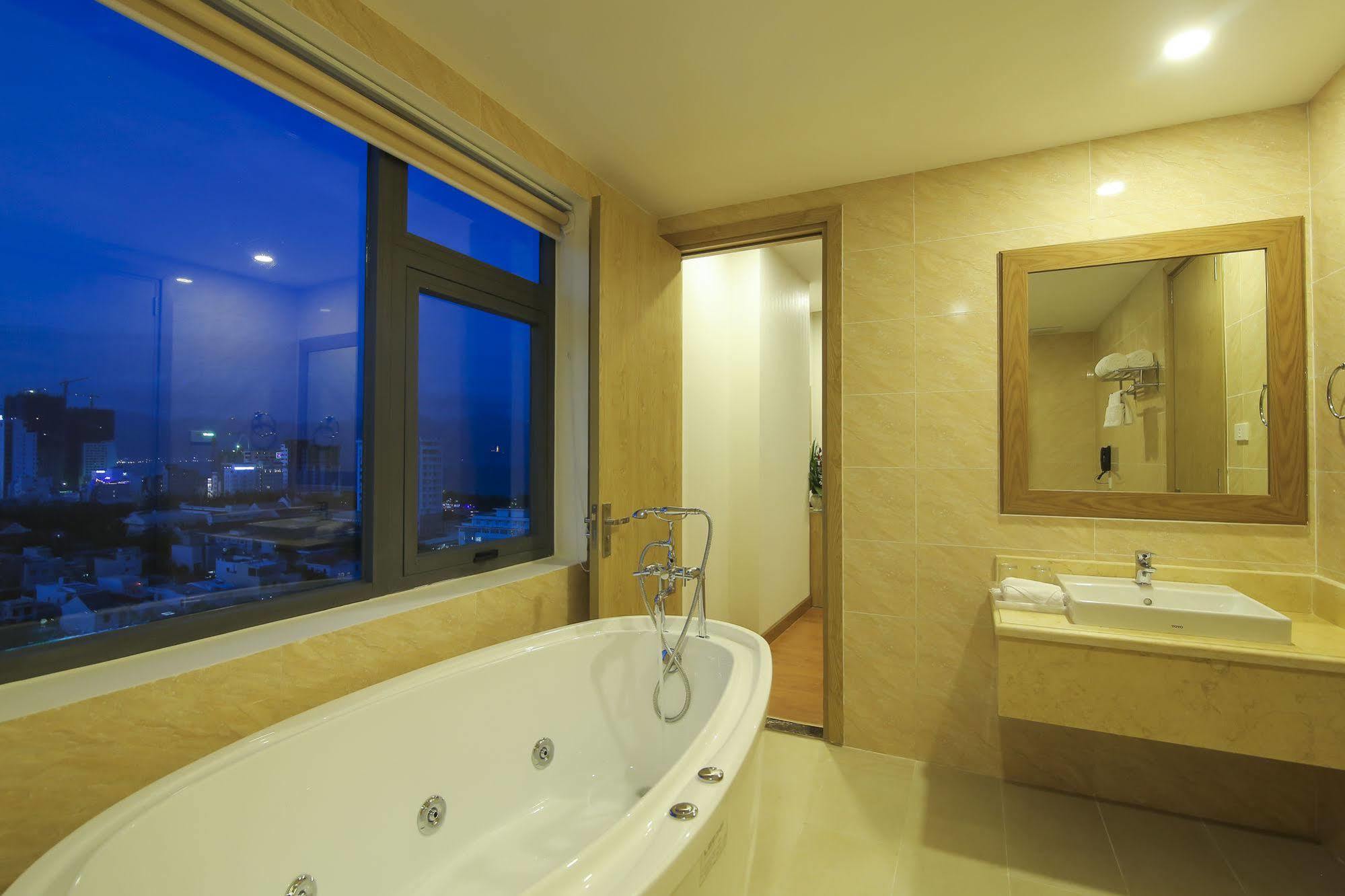Royal Huy 3* Da Nang