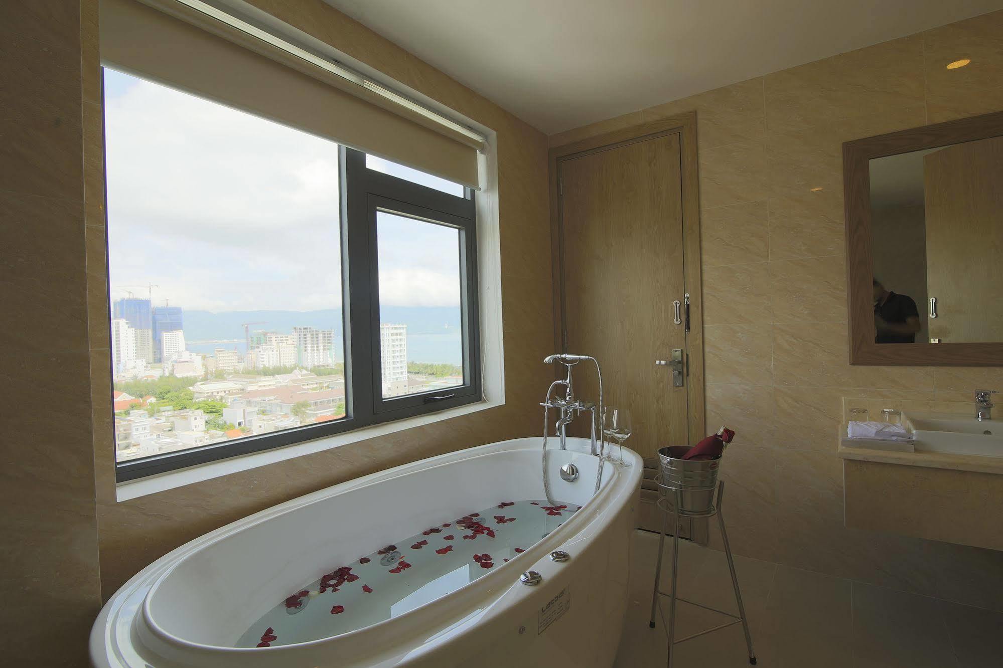Royal Huy Hotel Da Nang