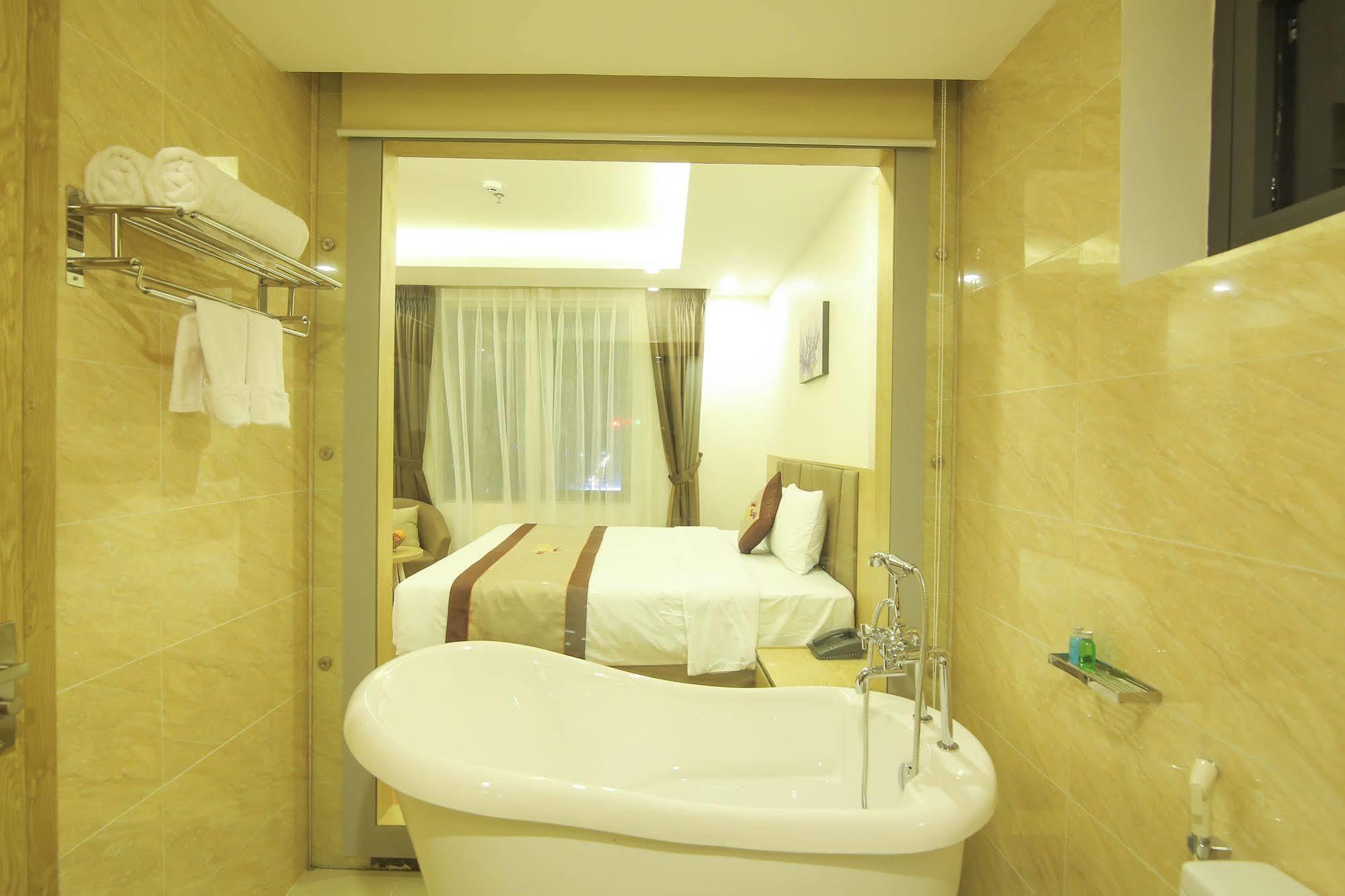 Hotel Royal Huy 3*