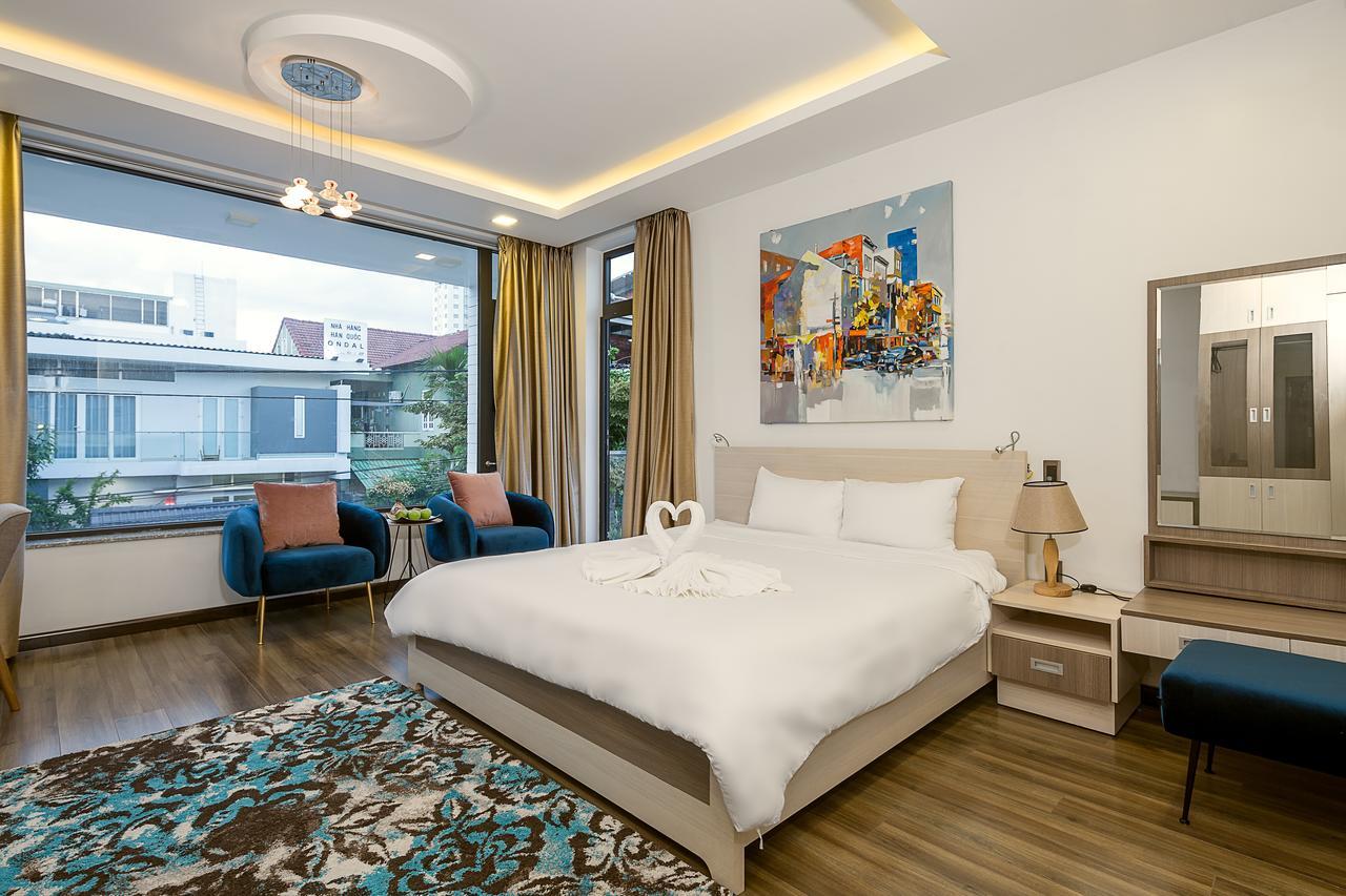 The Charming Pool For Vacation Nearby The Beach Villa Da Nang