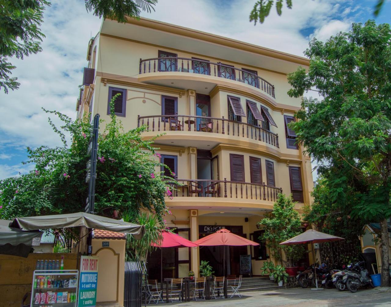 Dk's Backpacker Hotel