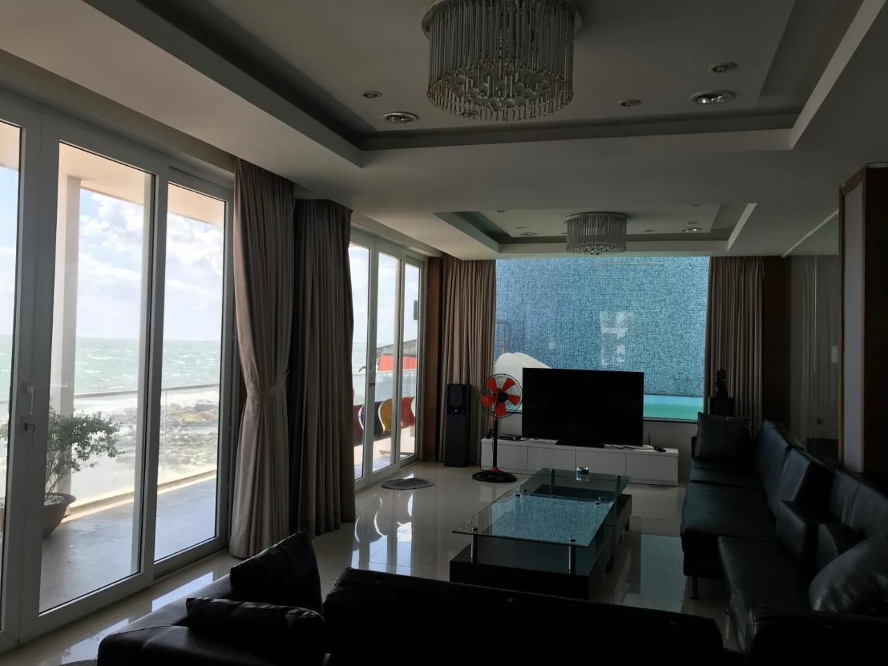 Villa Bai Sau House