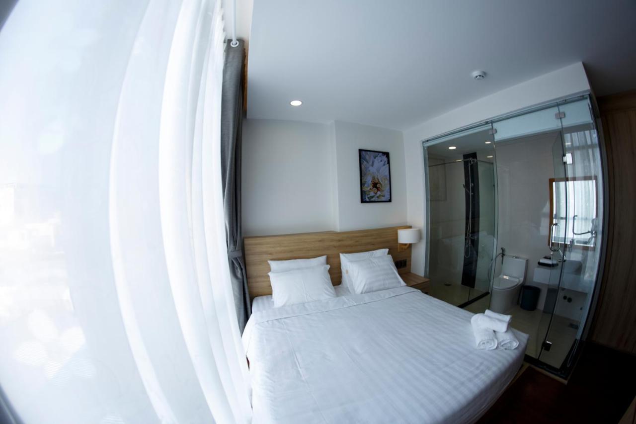 Lily 3* Nha Trang