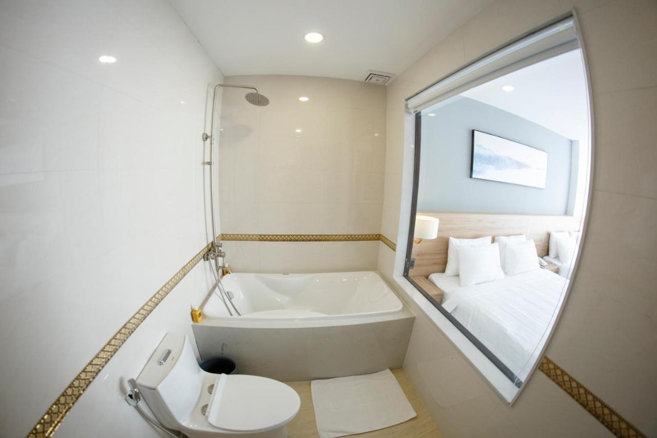 Hotel Lily Nha Trang
