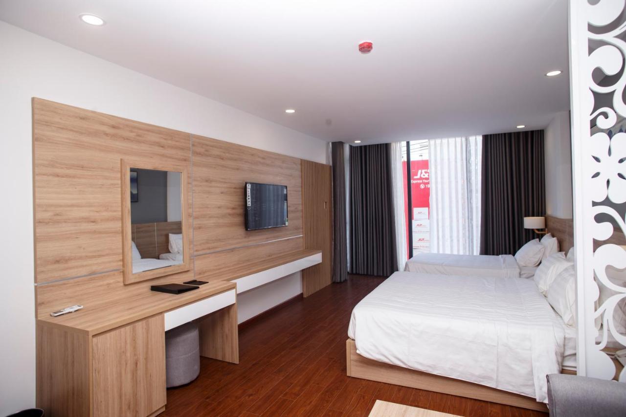 Lily 3* Nha Trang