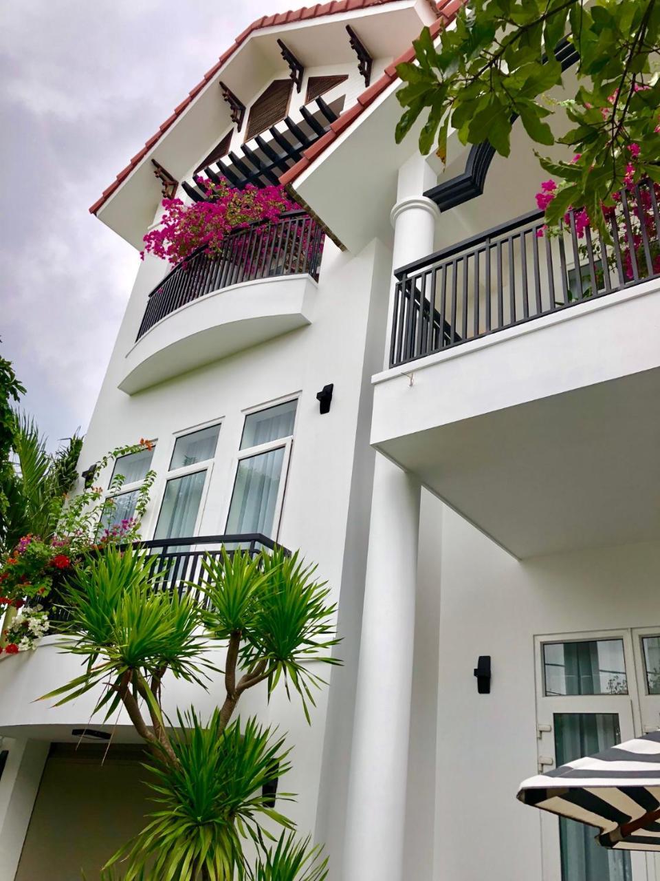 Camellia Villa