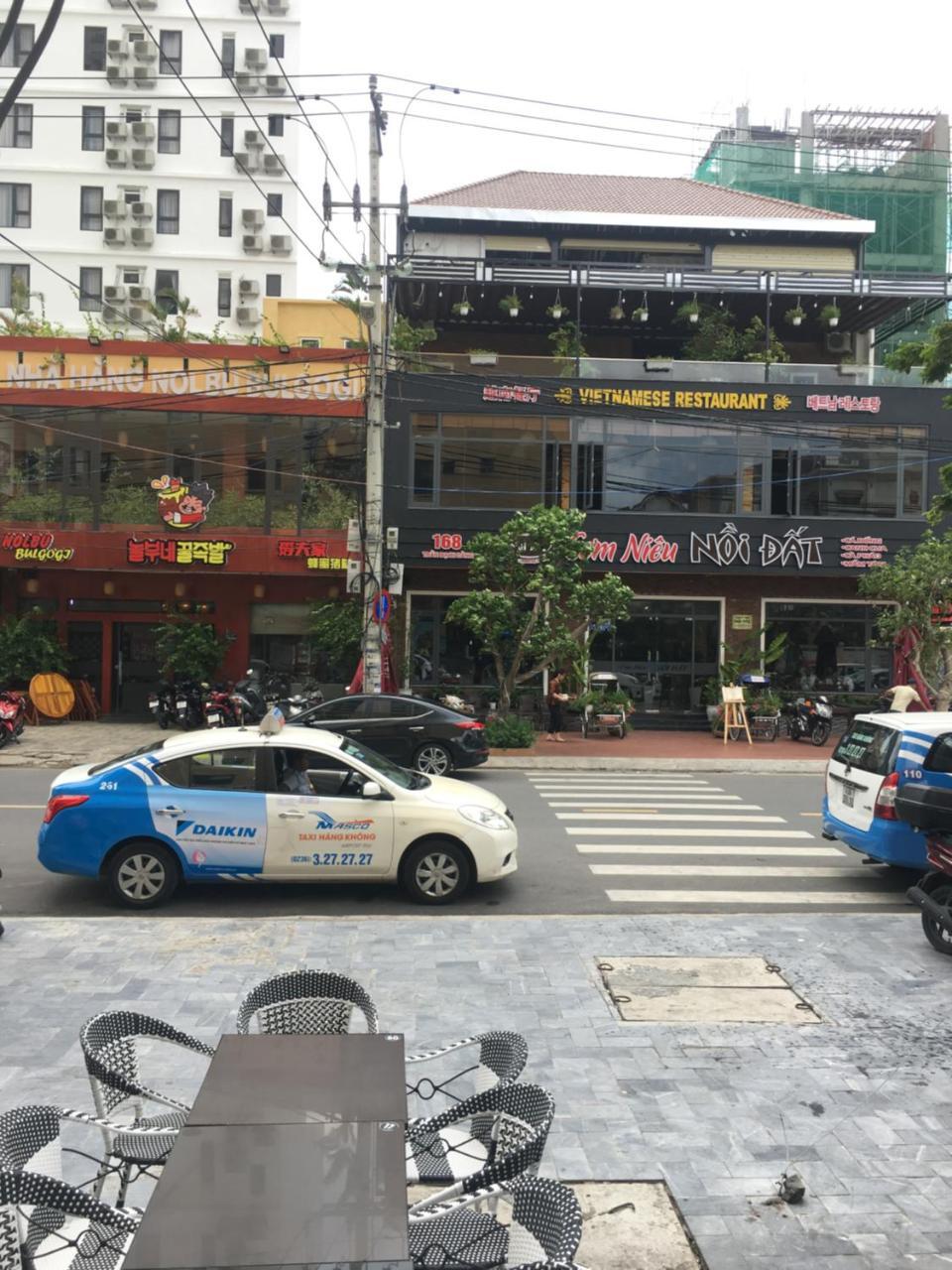 Sea View Khách sạn hẻo lánh Đà Nẵng