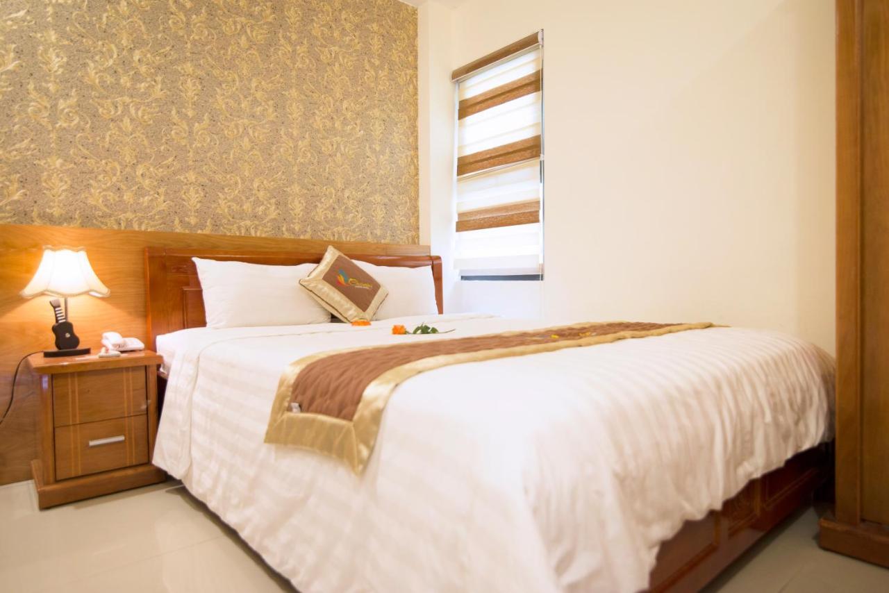 Charming Hotel-203 Nguyen Thoai Hotel 2*
