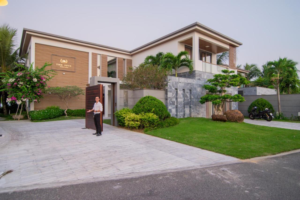 The Five 8 Bedrooms Beachfront - K3 *