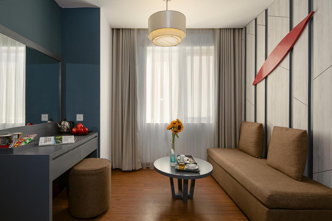 Le House Boutique - 100m To The Da Nang