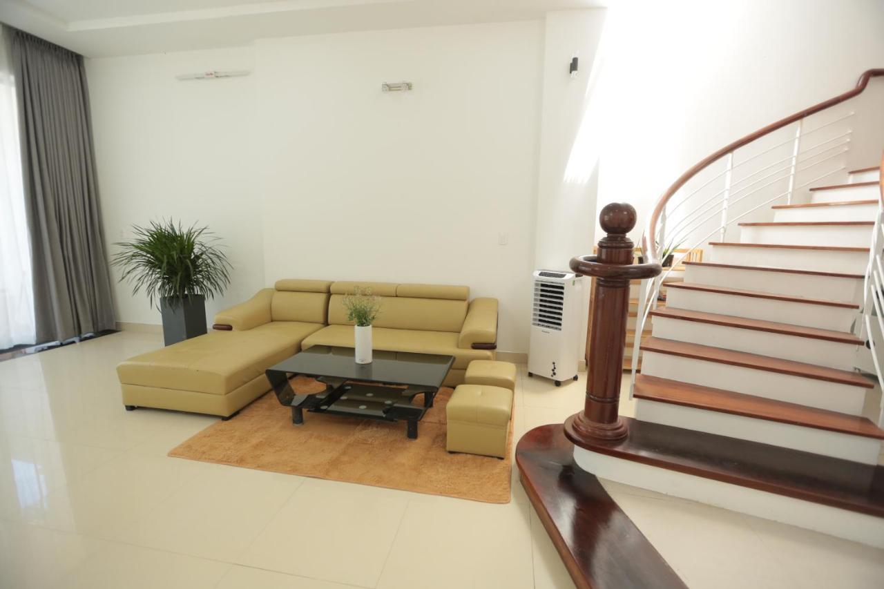 Ben Villa-3' Walk To My Khe Beach. Villa