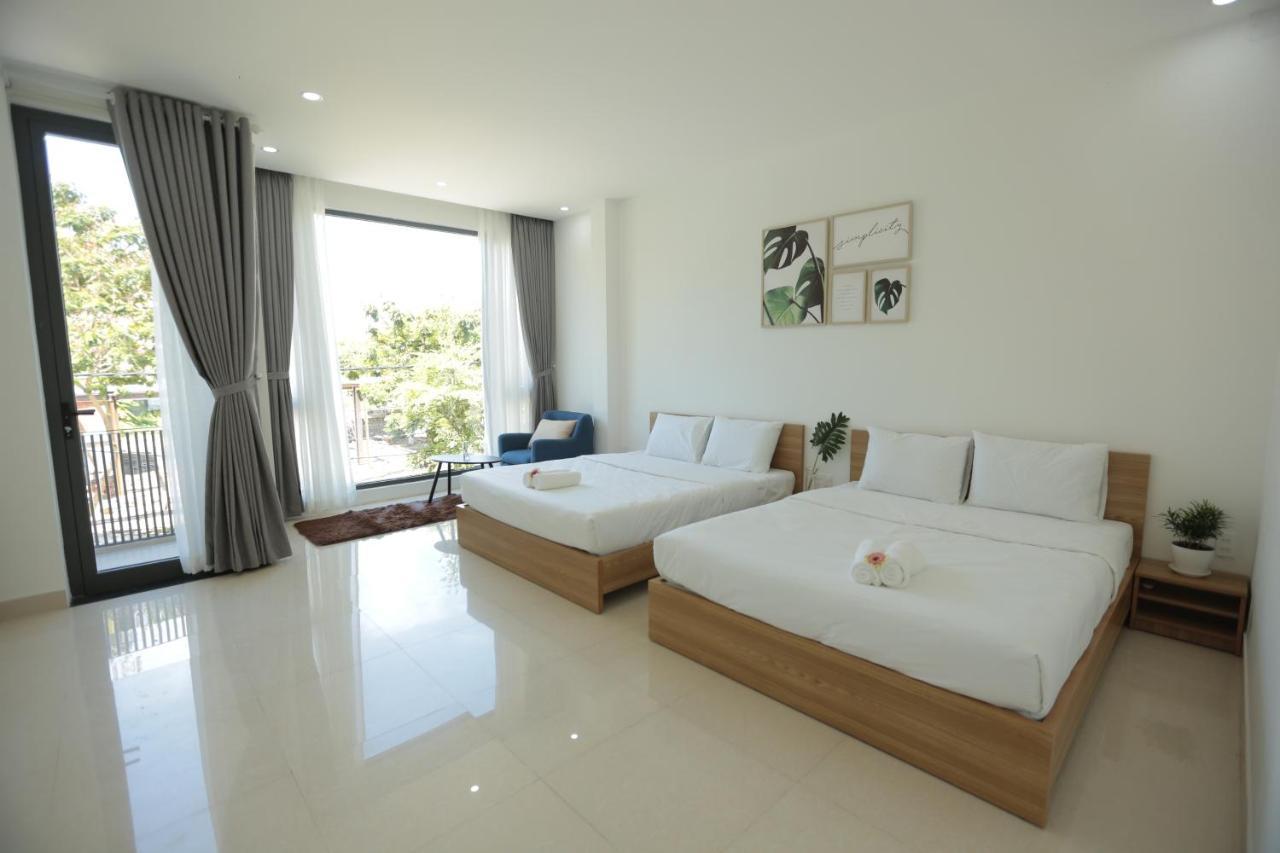 Ben Villa-3' Walk To My Khe Beach.