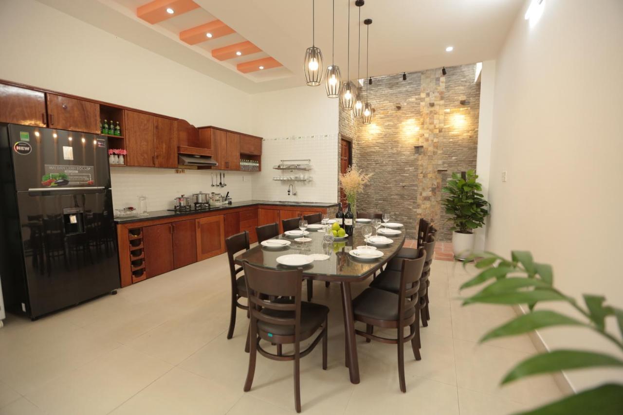 Ben Villa-3' Walk To My Khe Beach. Da Nang