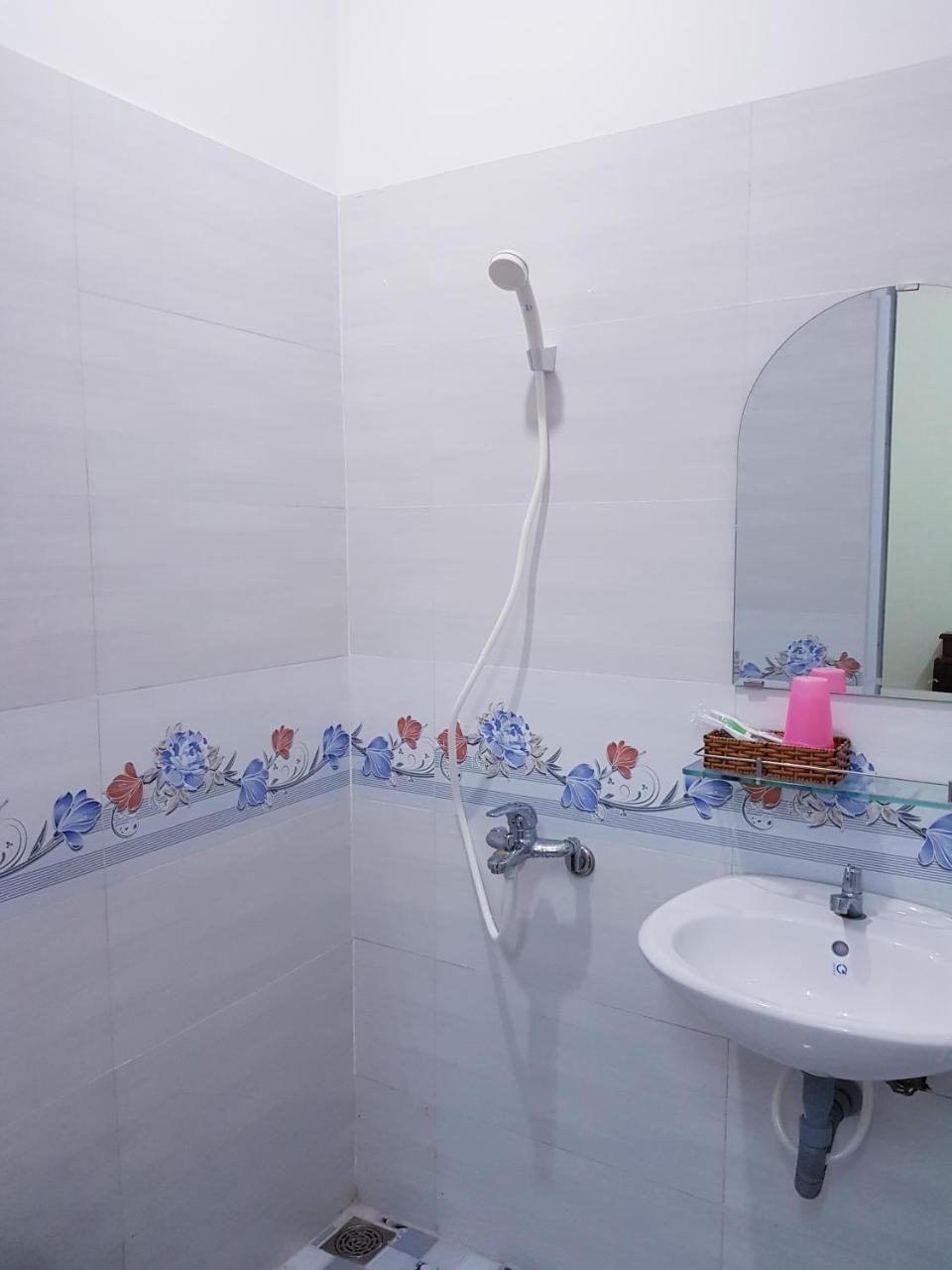 Minh Hien Hotel *