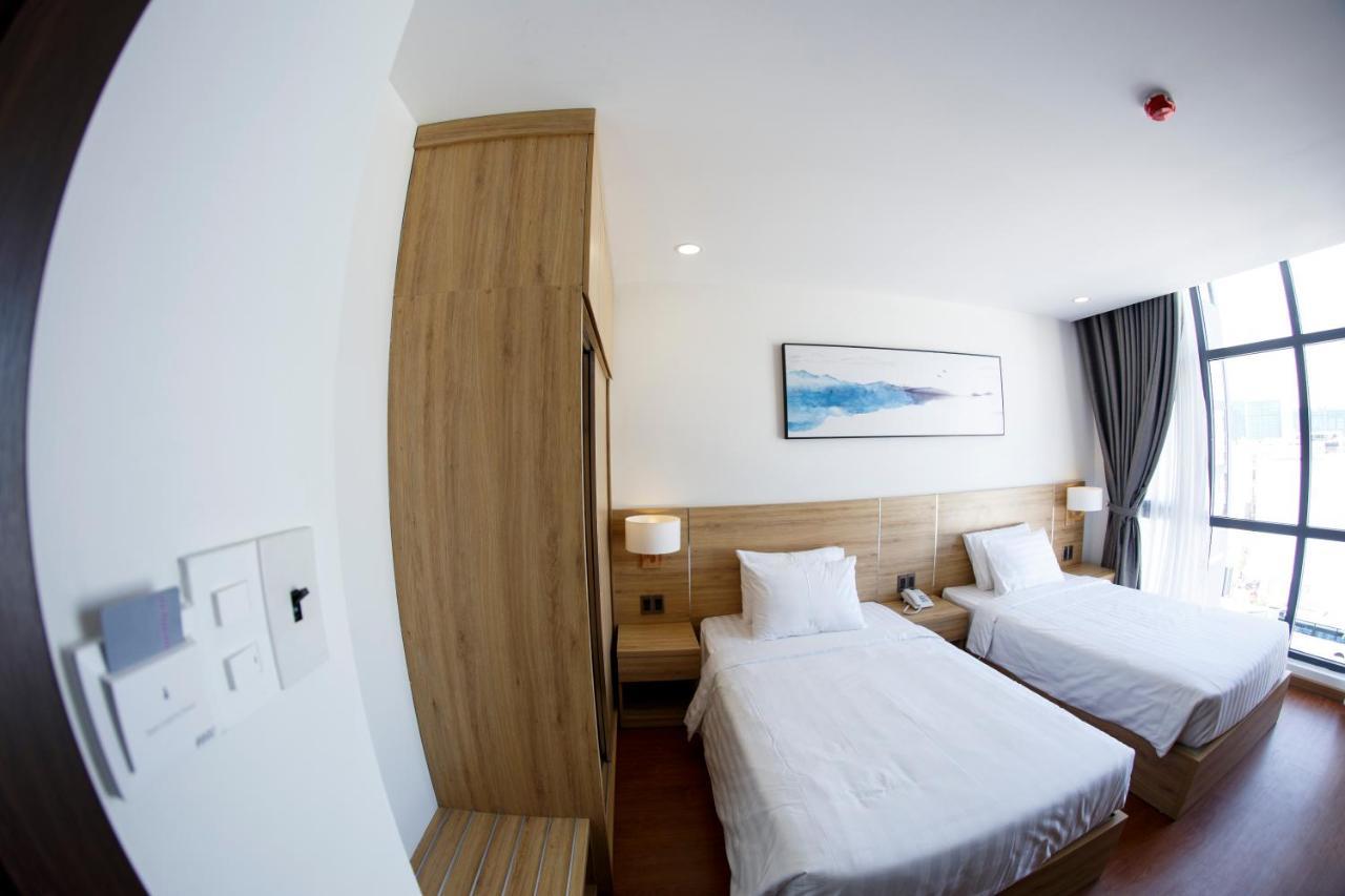 Lily Hotel 3*