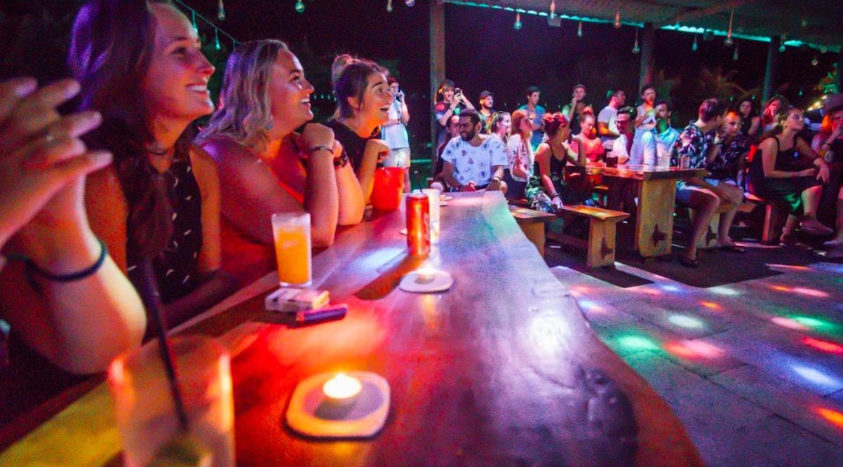 Hostel Vietnam Backpacker Hostels - Ninhvana *