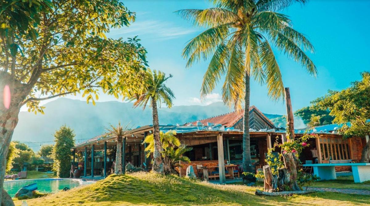 Vietnam Backpacker Hostels - Ninhvana Hostel