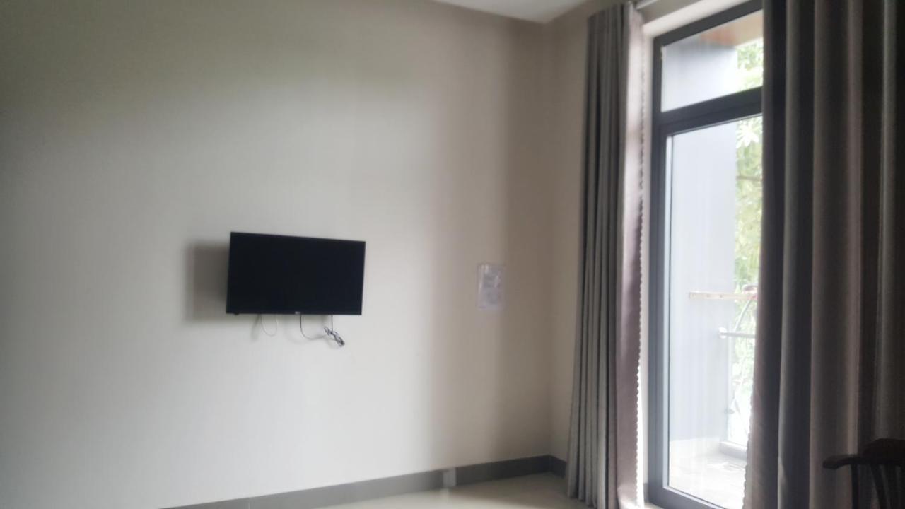 Thanh Long Hotel 2*