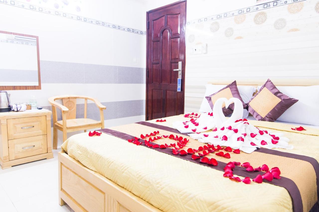 Khach San Flower Sky Hotel