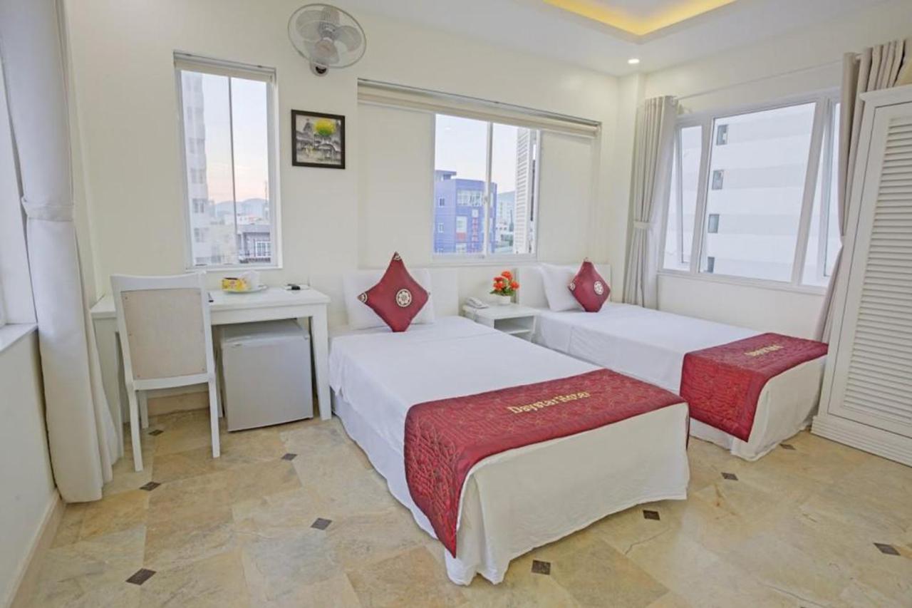 Daystar Hotel 2*