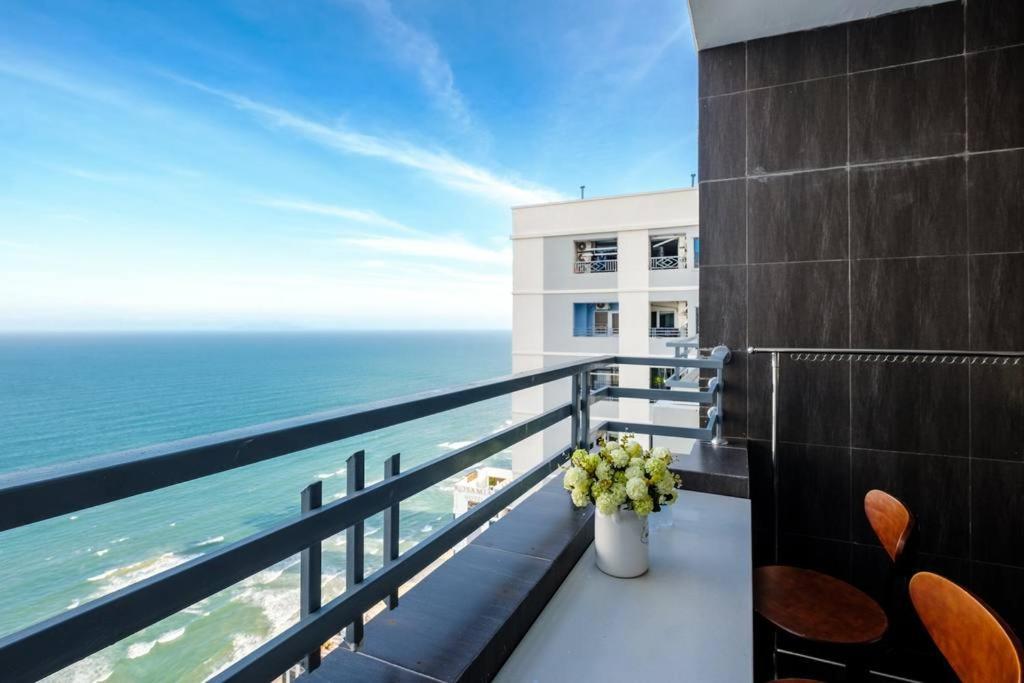 Sea View 3*