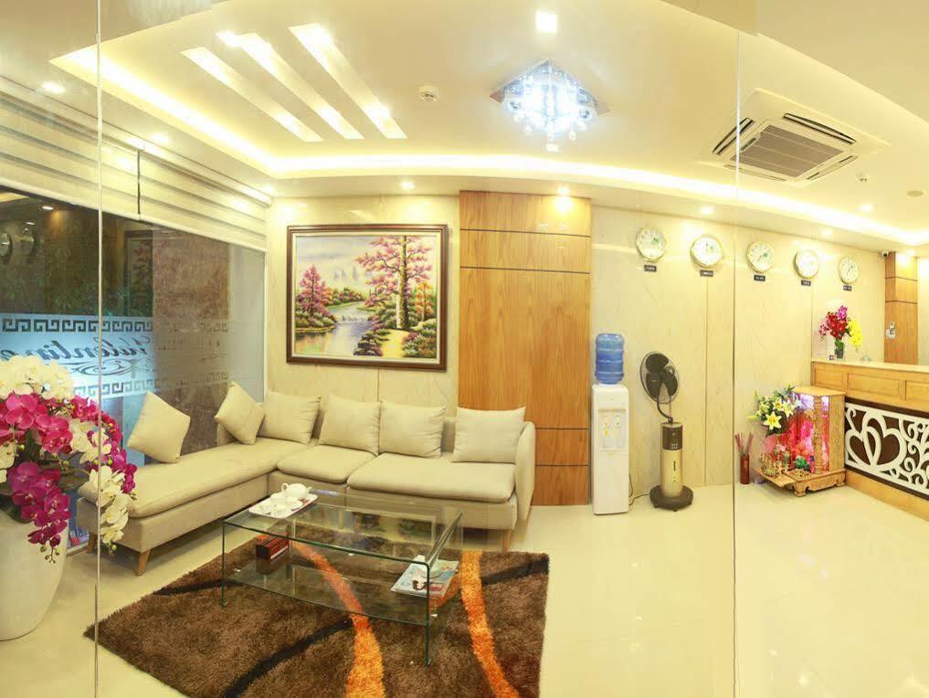 Valentine Hotel 2*