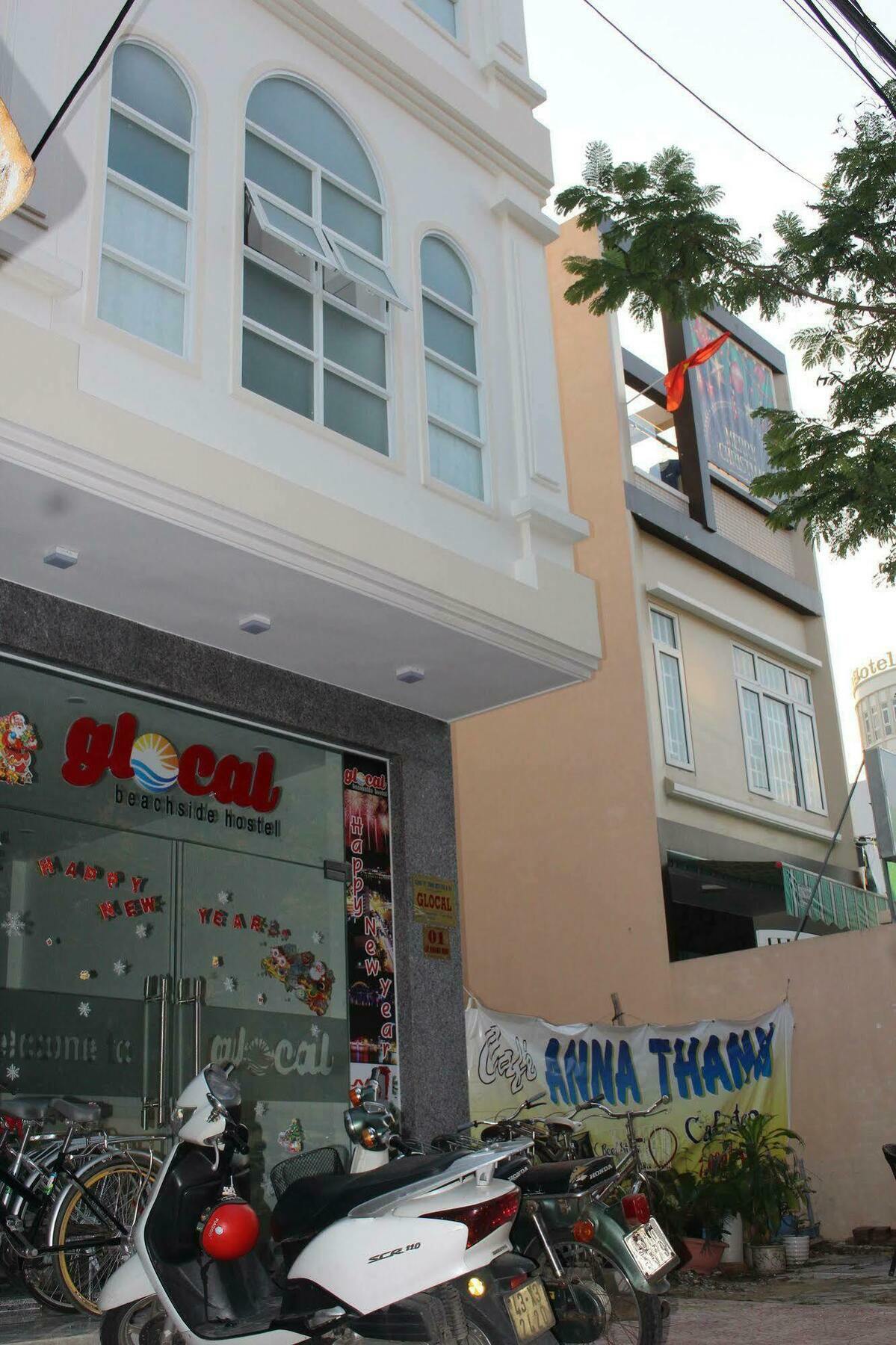 Glocal Beachside Hostel *