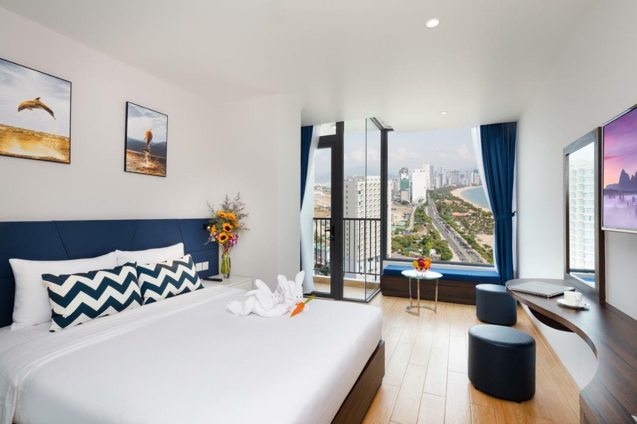 Crown Hotel
