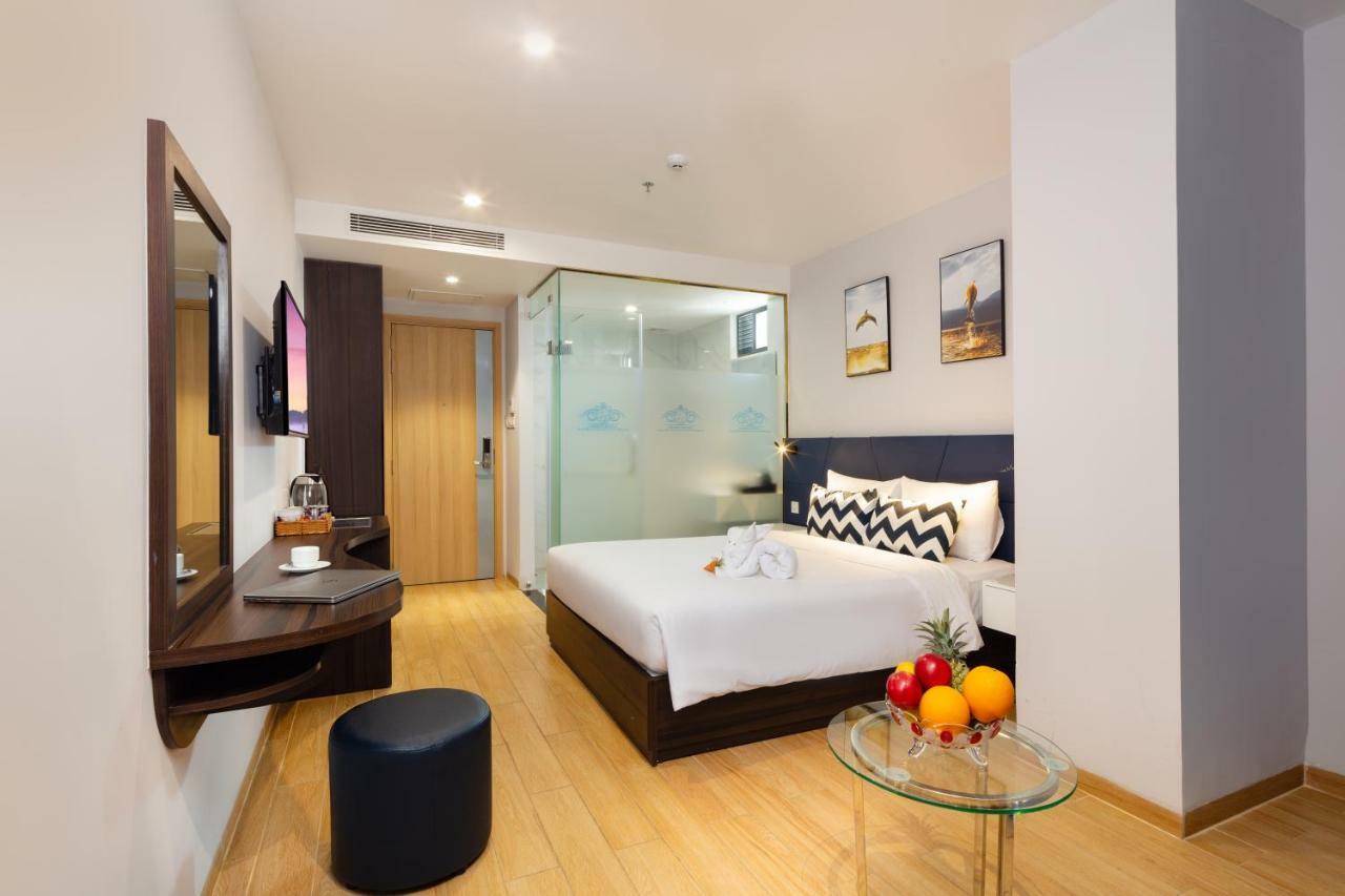 Hotel Crown
