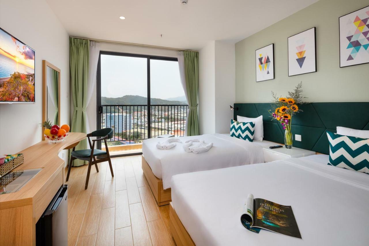 Hotel Crown