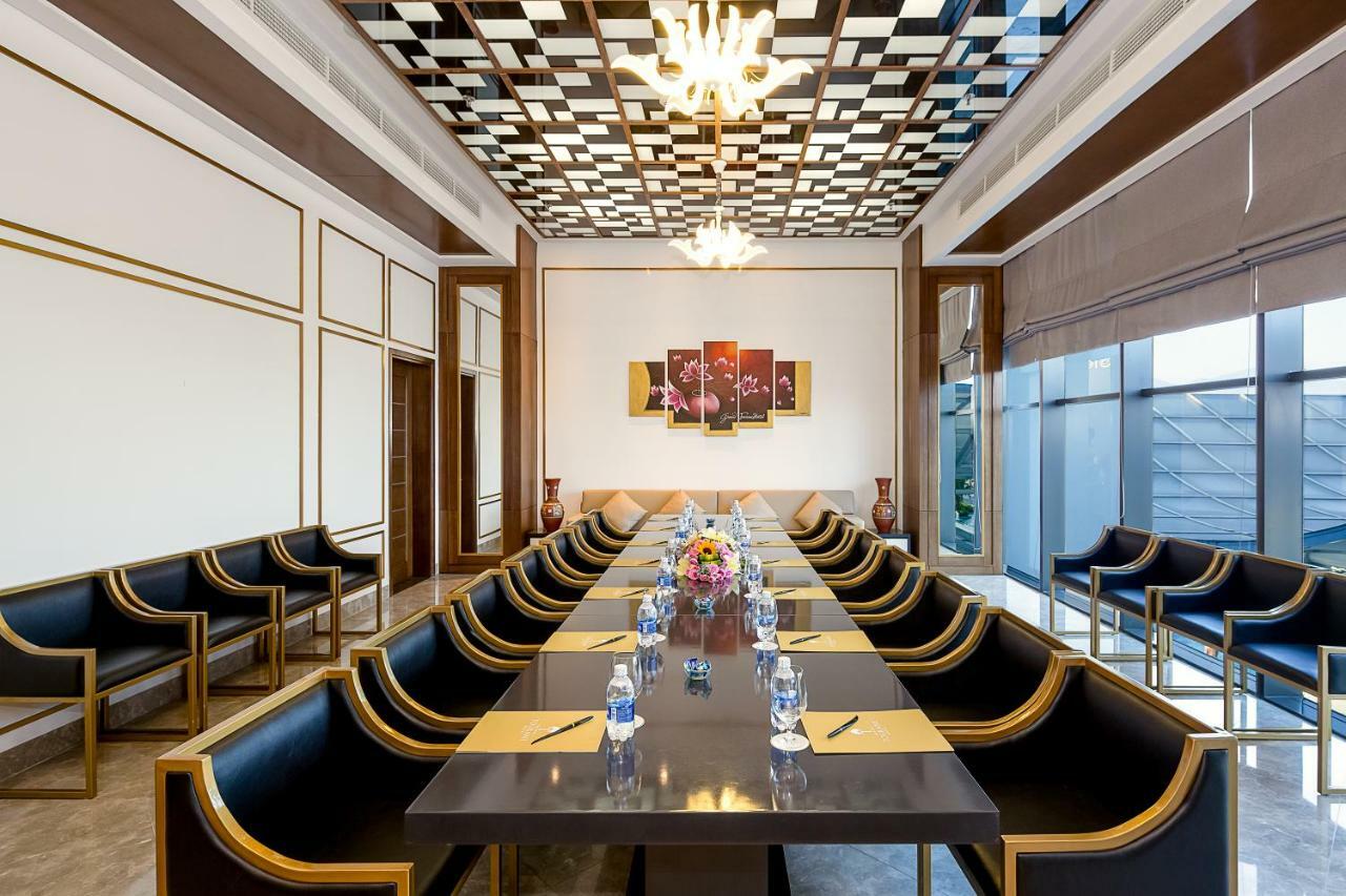 Grand Tourane Khách sạn