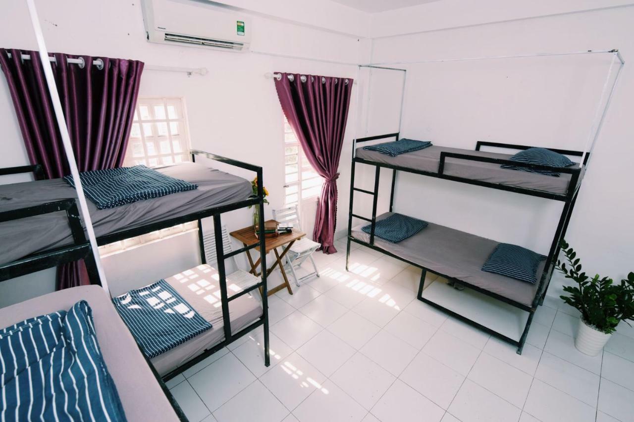 Sky Harbour Guest house 2*