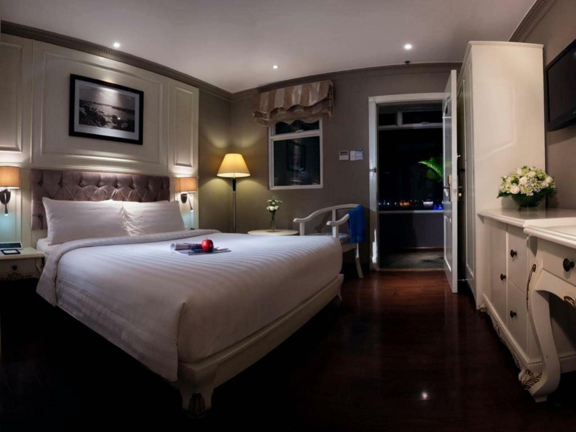 Silverland Jolie 4* TP. Hồ Chí Minh