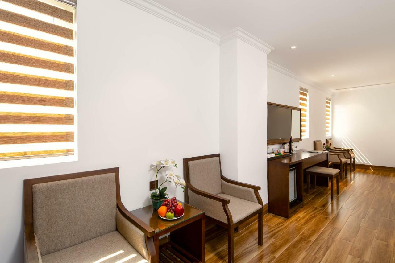 Khách Sạn&căn Hộ Roliva Khách sạn 4*