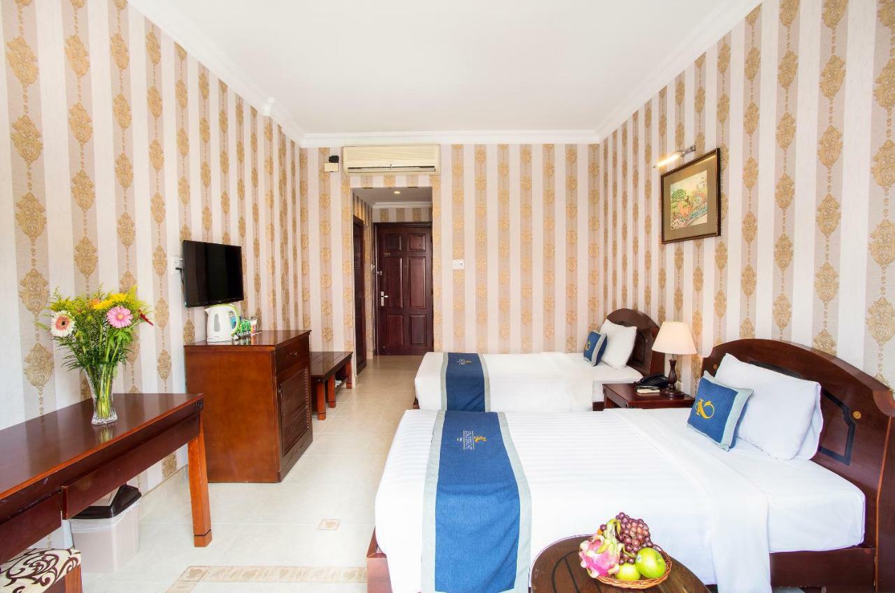 Beachfront Khách sạn