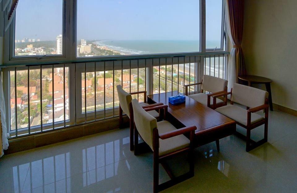 The Grand Condotel *