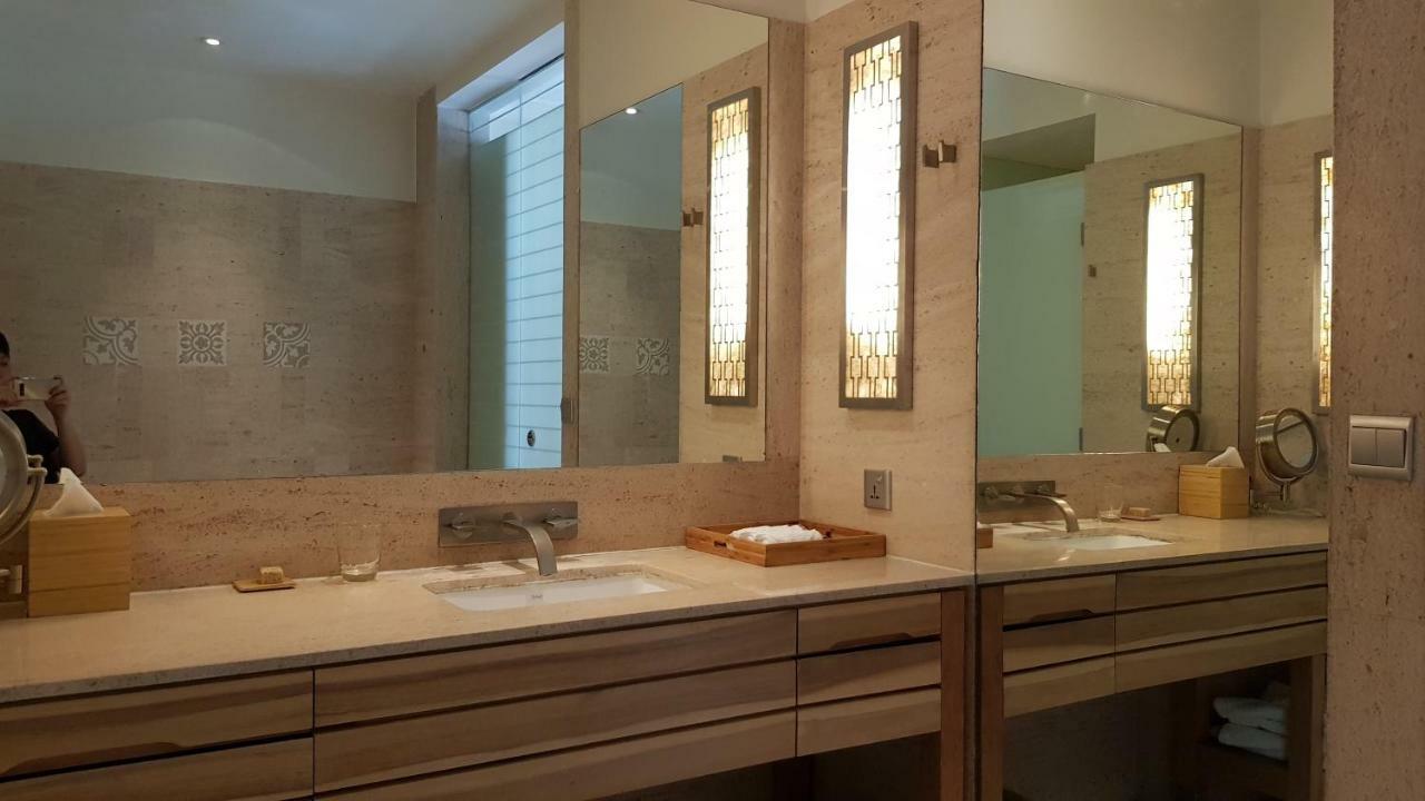 Beachview 3br With Private Pool Inside Hyattt Regency 5* Da Nang