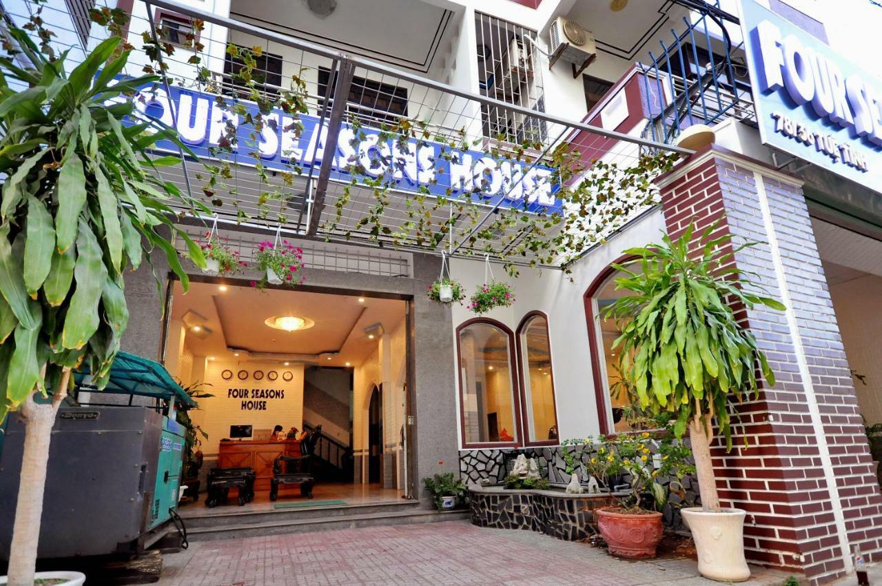 Hotel Four Seasons House 2*