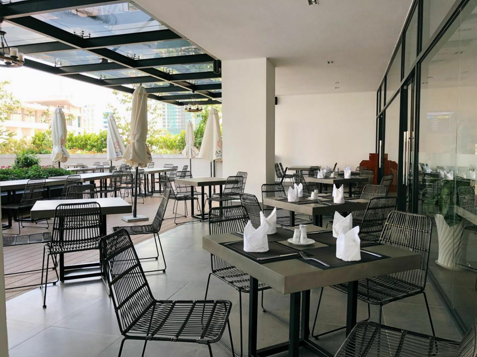 Parama Balcony Beachfront