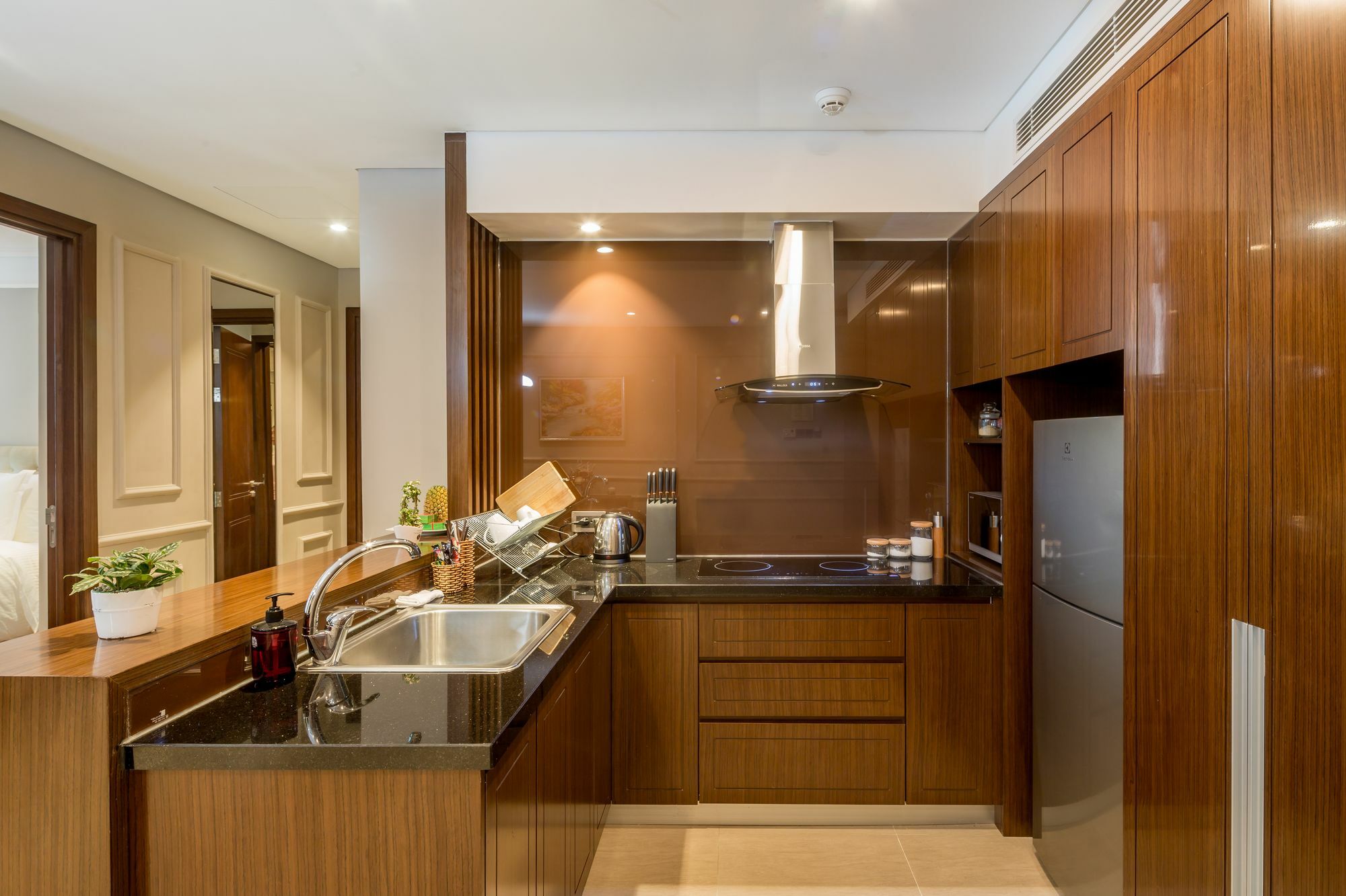 Beachfront Luxury In Altara Building - Da Nang